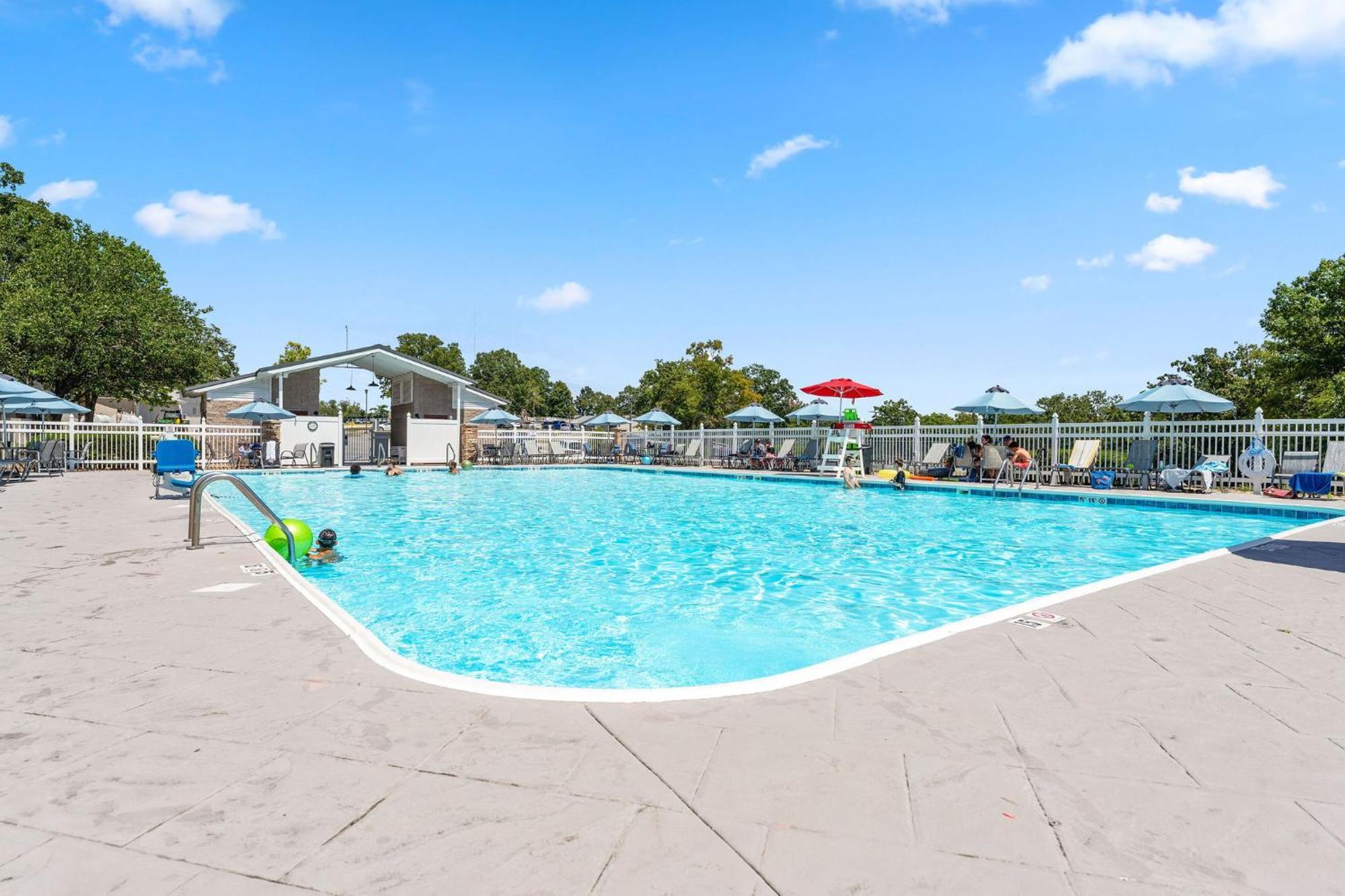 Cozy Top Floor 2Br Condo With View And Amenities!! Point Lookout エクステリア 写真